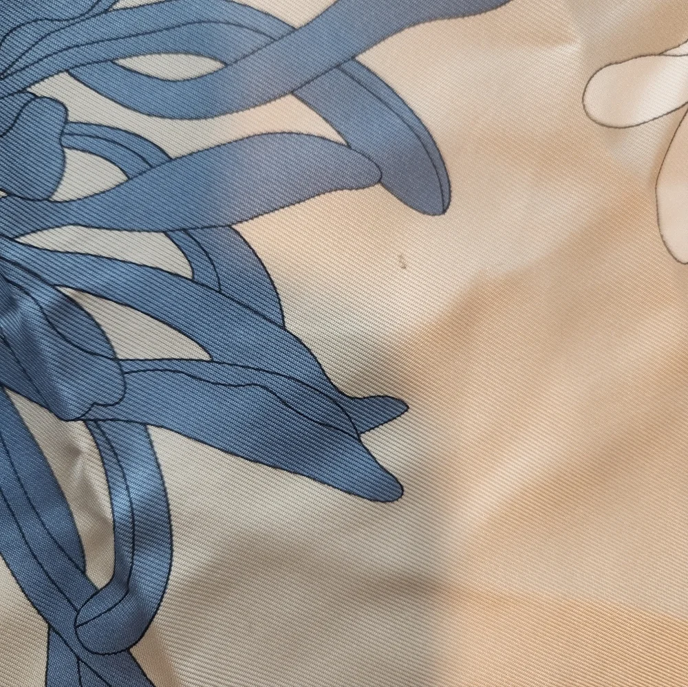 Thompson Cream and Blue Silk Accessory